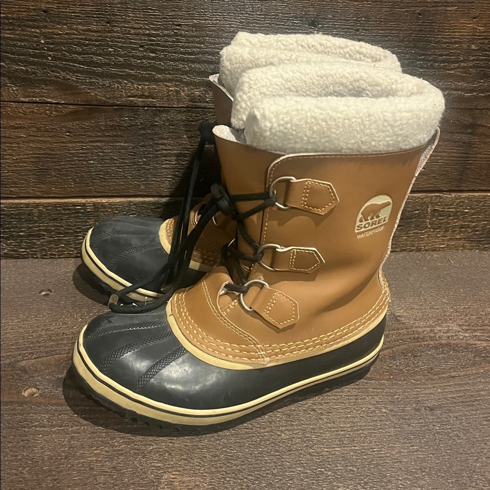 Sorel Black Winter Boots - Picture 4 of 7